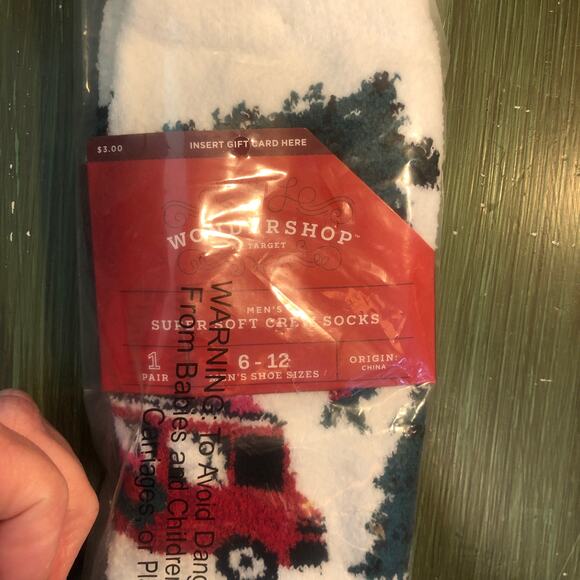 Wondershop NWT Men's Super Soft Christmas Crew Socks Size 6-12 - Picture 3 of 6